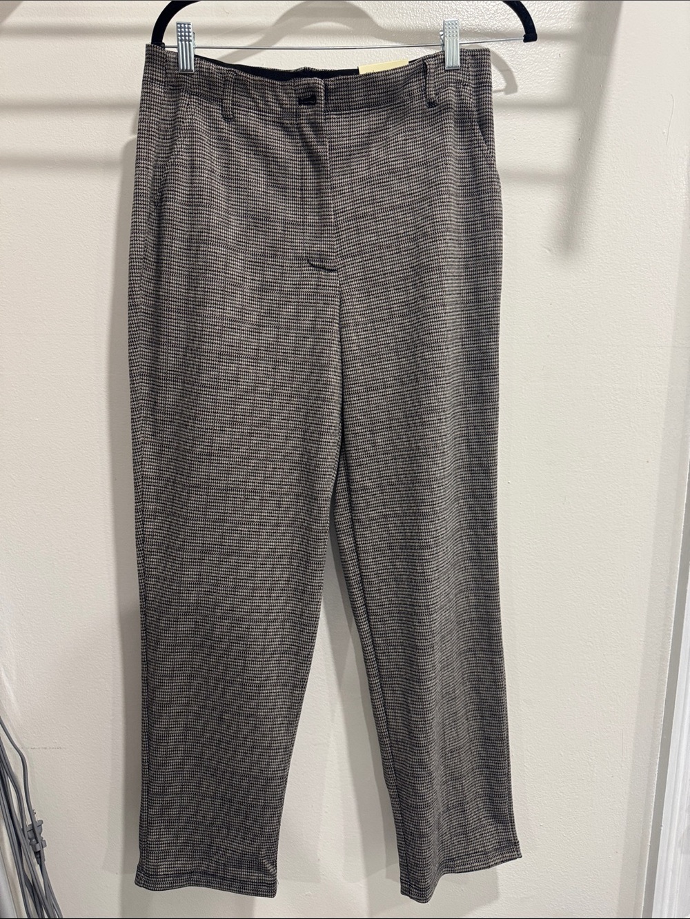 Max Studio Gray Plaid Cropped Dress Pants